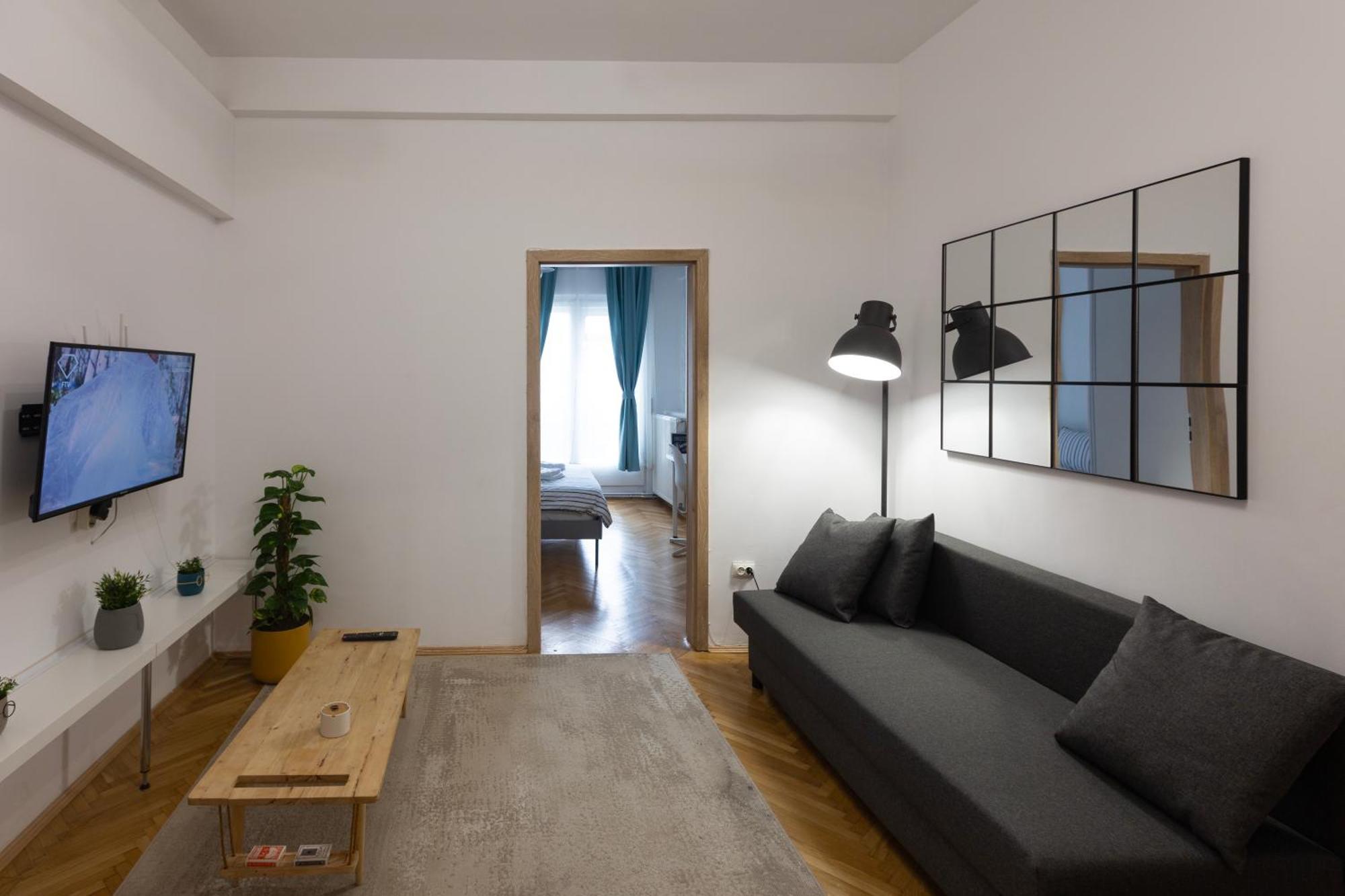 Ultracentral Hong Kong 3 Bdrm Apartment Букурещ Екстериор снимка